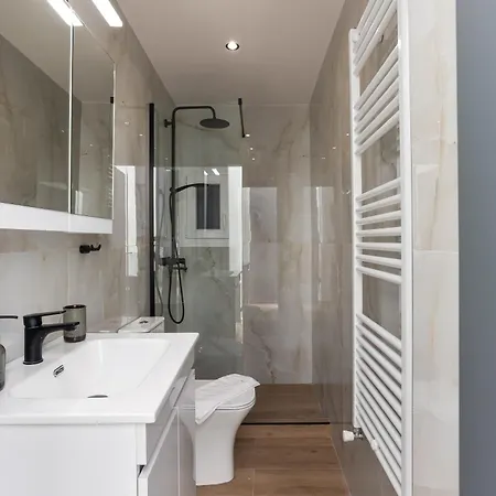 Downtown Stylish 2 דירה *